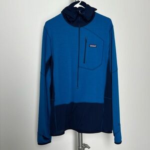 Patagonia Men’s Fleece Pullover Hoodie